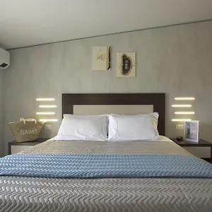 https://hotel-ombretta-mare.riccione-hotels.org
